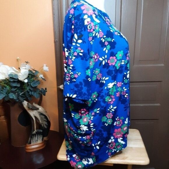 Blouse LulaRoe Irma Women's Top  size 2XL (NWT) - Picture 3 of 12